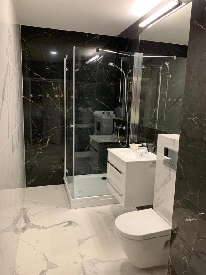 Fischer Apartments ミエンジズドロイェ エクステリア 写真